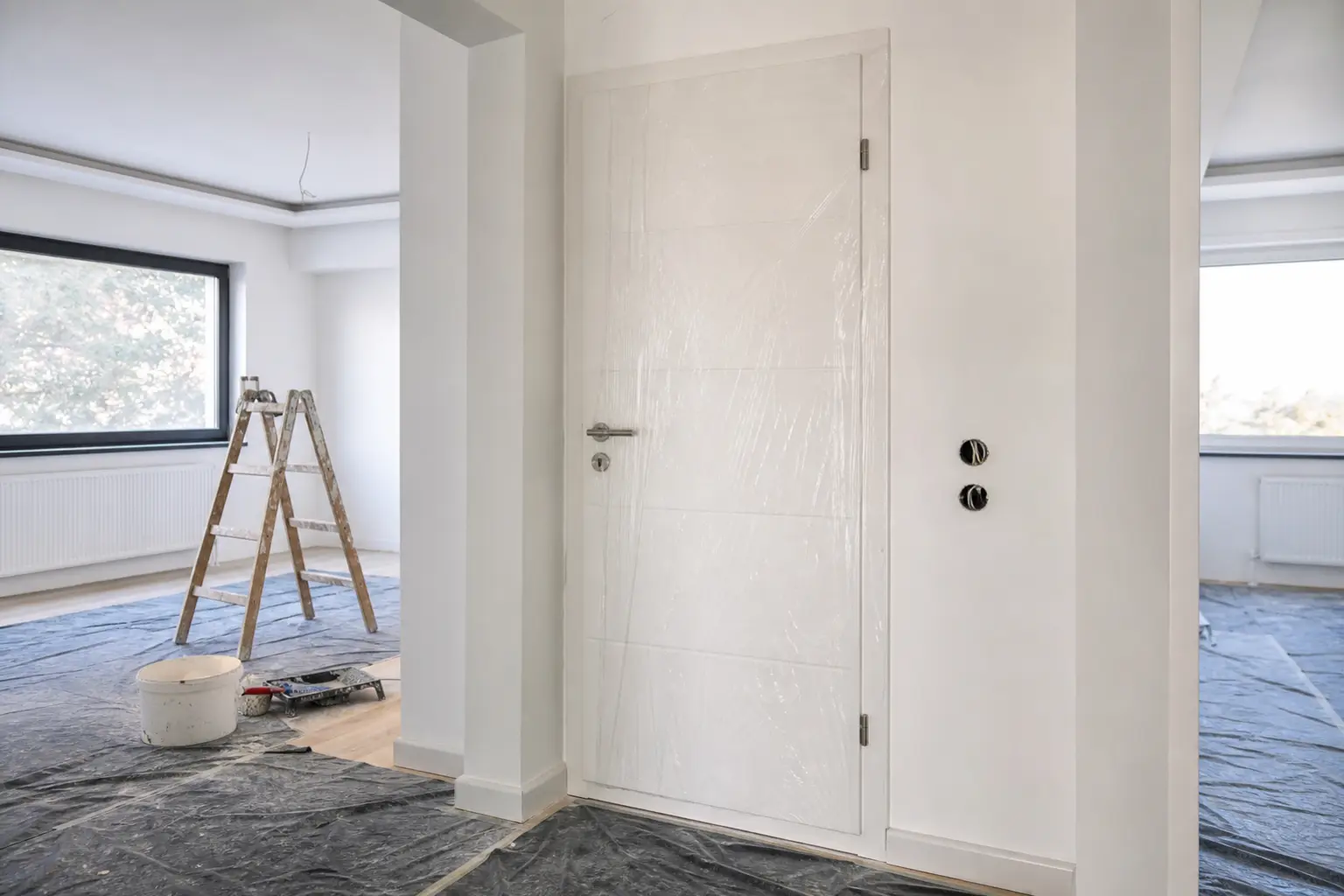 Când se pun ușile la renovare: ordinea corectă a lucrărilor